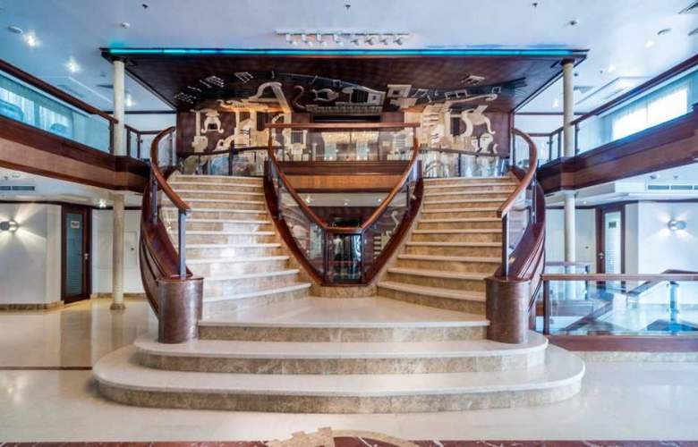 Crucero MS Concerto Nilo Cruceros Nilo Egipto Cruceros Cruceros por el Nilo #NileRiverCruises #CrucerosNilo #CrucerosEgipto #ViajesEgipto #EgiptoCruceros #EgyptCruises